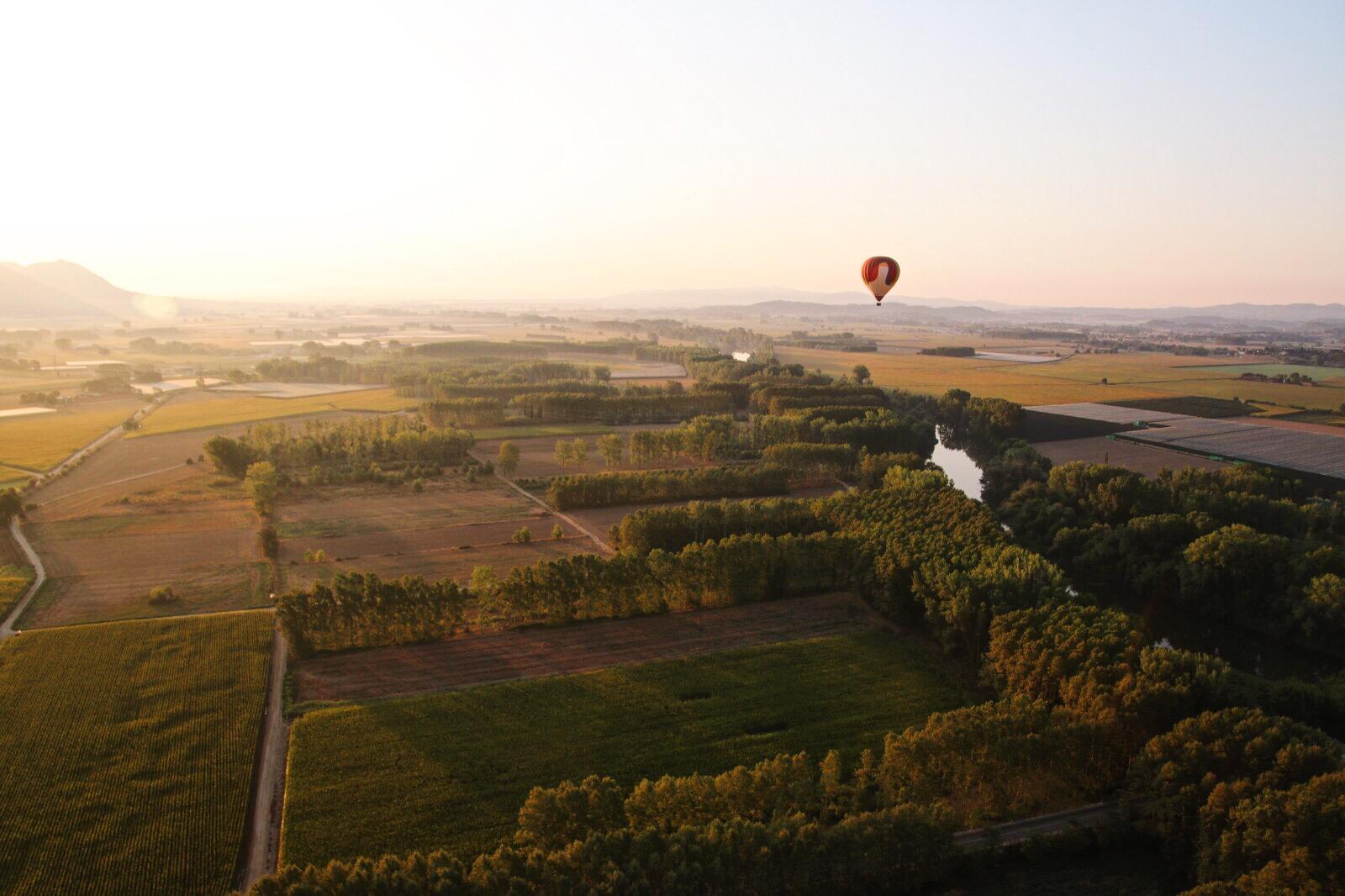 Vol en globus a l'Empordà