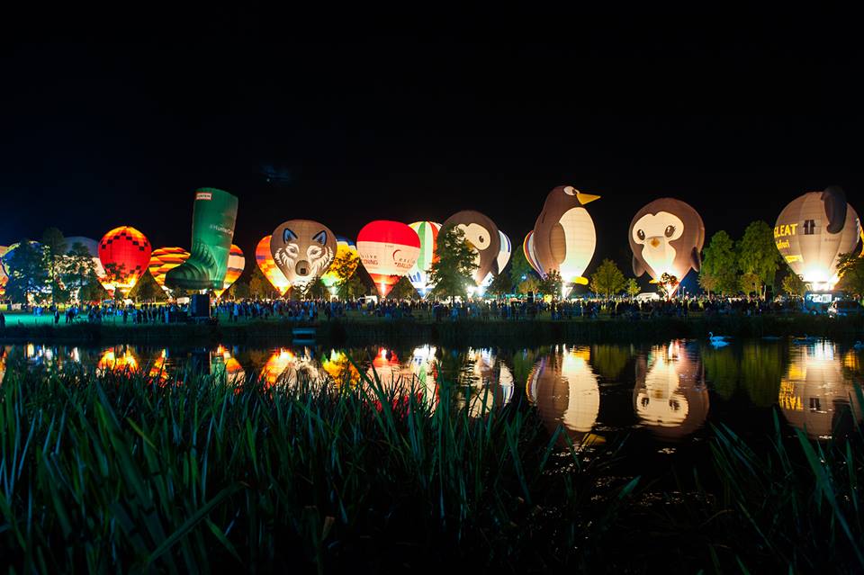 exclusive balloon events night glow