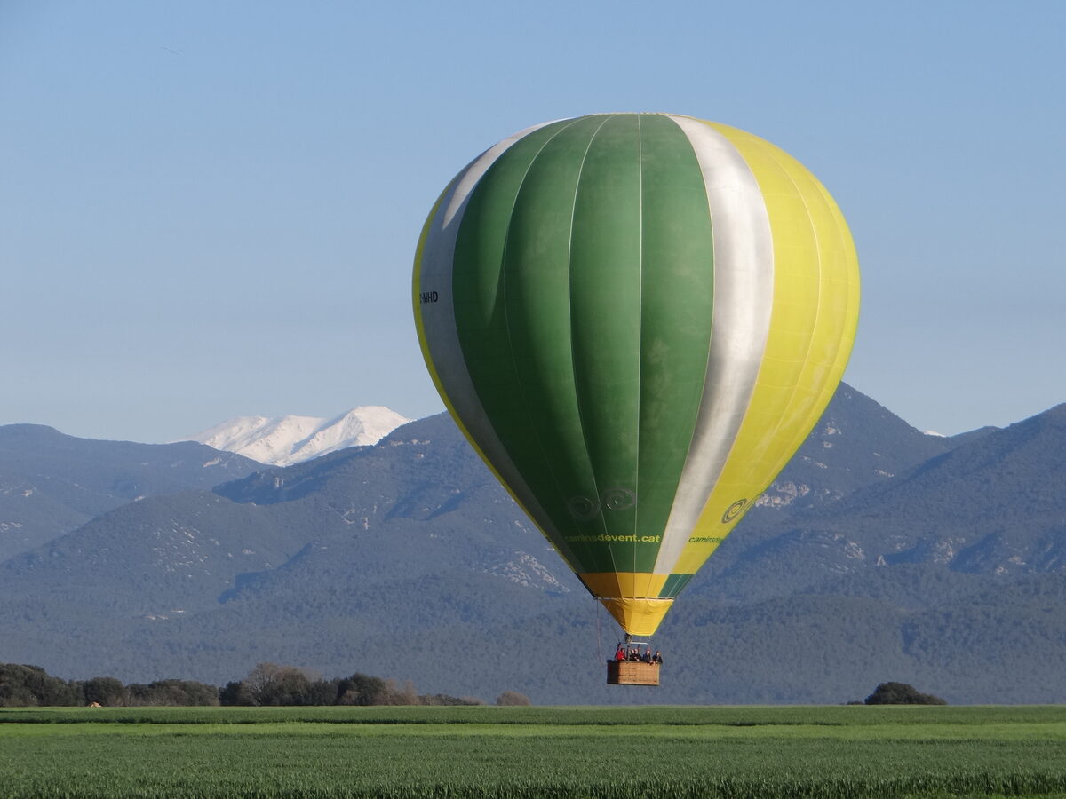 Valle del Segre en la Cerdanya visto desde el aire